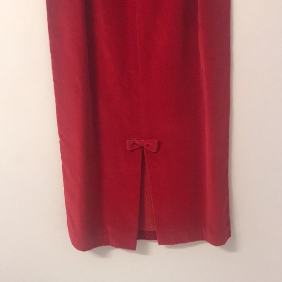 Vintage Rebecca Thomas Red Velvet Skirt. - Picture 6 of 9